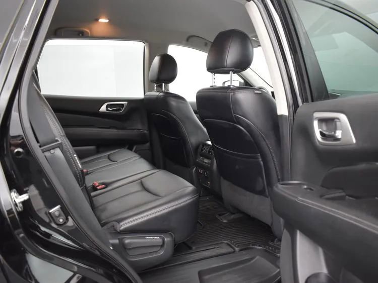 Used 2020 Nissan Pathfinder SL image 18