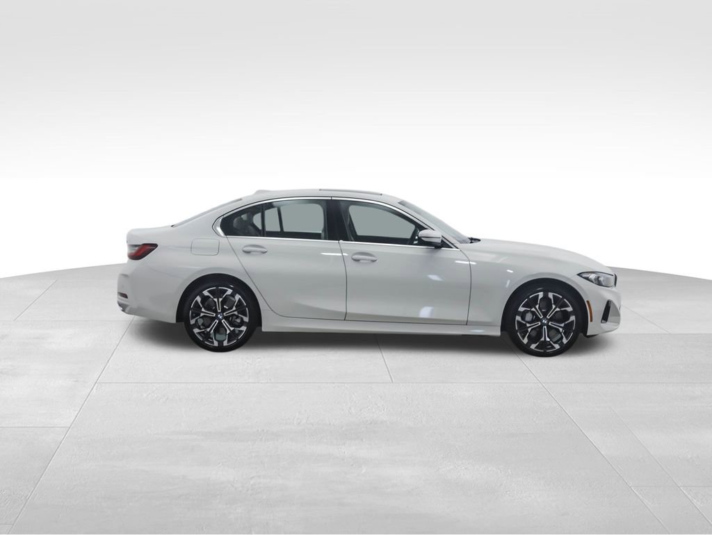 Used 2025 BMW 330i xDrive Sedan w/ Convenience Package image 7