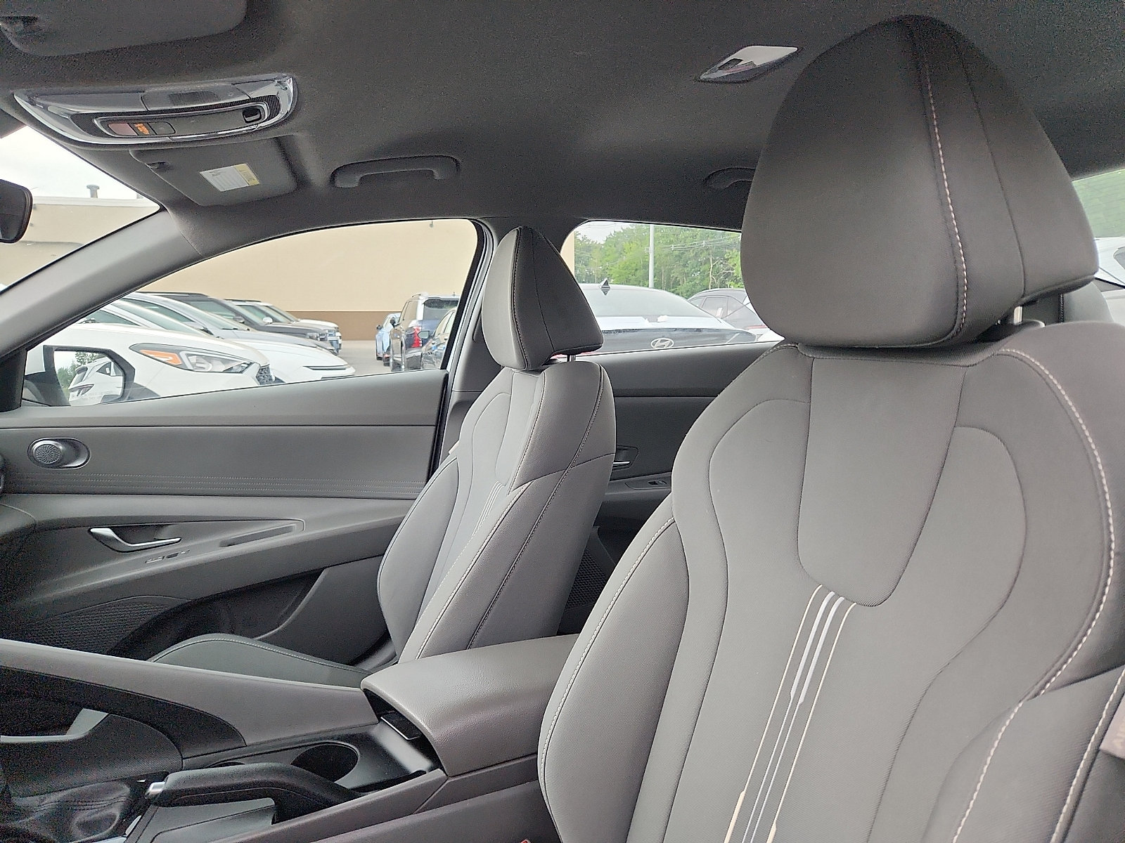 Certified 2024 Hyundai Elantra SEL FWD image 22