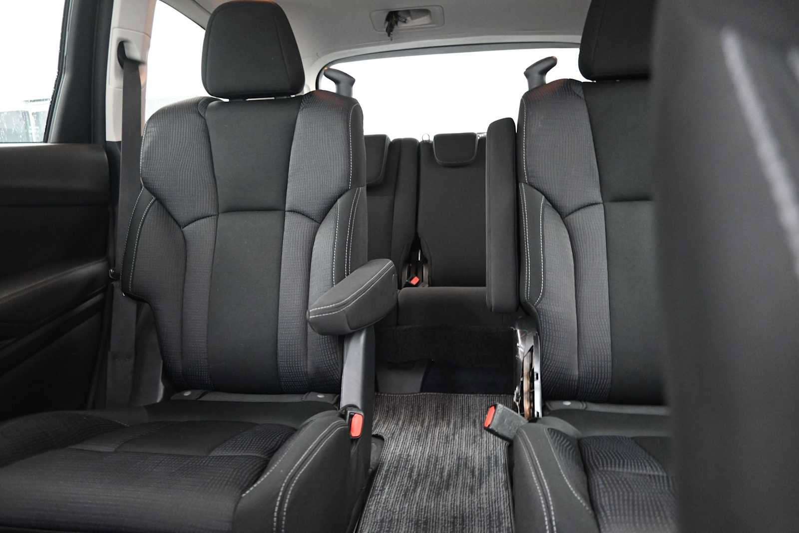 Used 2021 Subaru Ascent Premium w/ Convenience Package AWD/4WD image 18