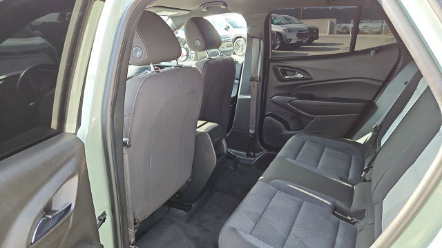 Used 2024 Chevrolet Trax RS w/ Driver Confidence Package FWD image 19