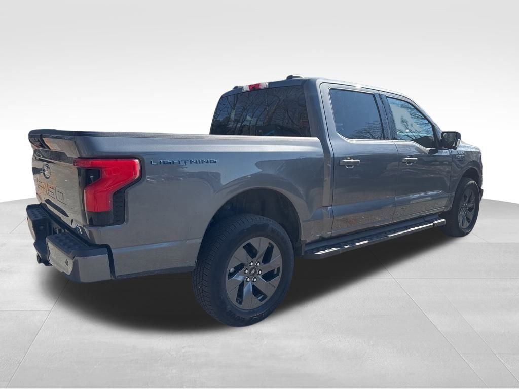 Used 2025 Ford F150 Lightning Flash image 5