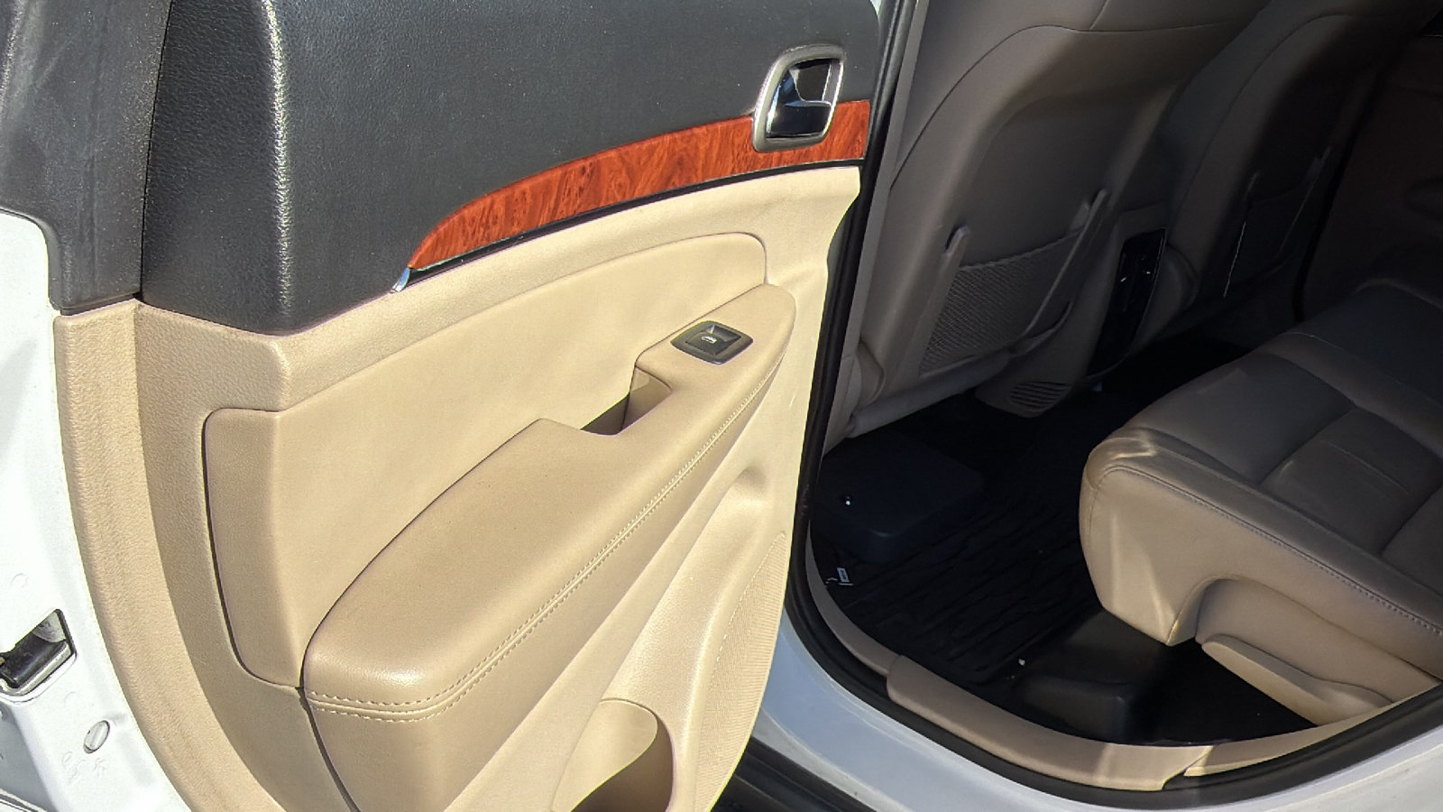 Used 2013 Jeep Grand Cherokee Limited AWD/4WD image 23