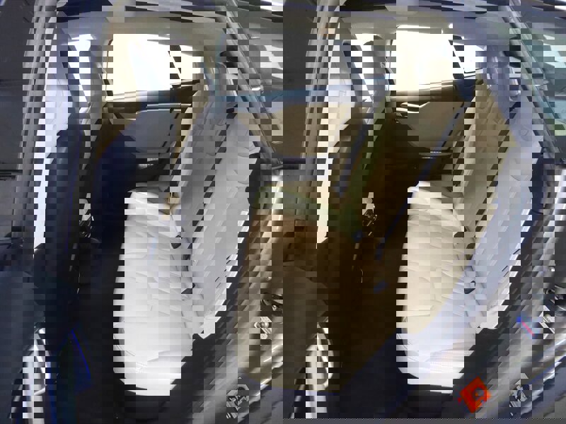 Used 2015 Tesla Model S 70D AWD/4WD image 27