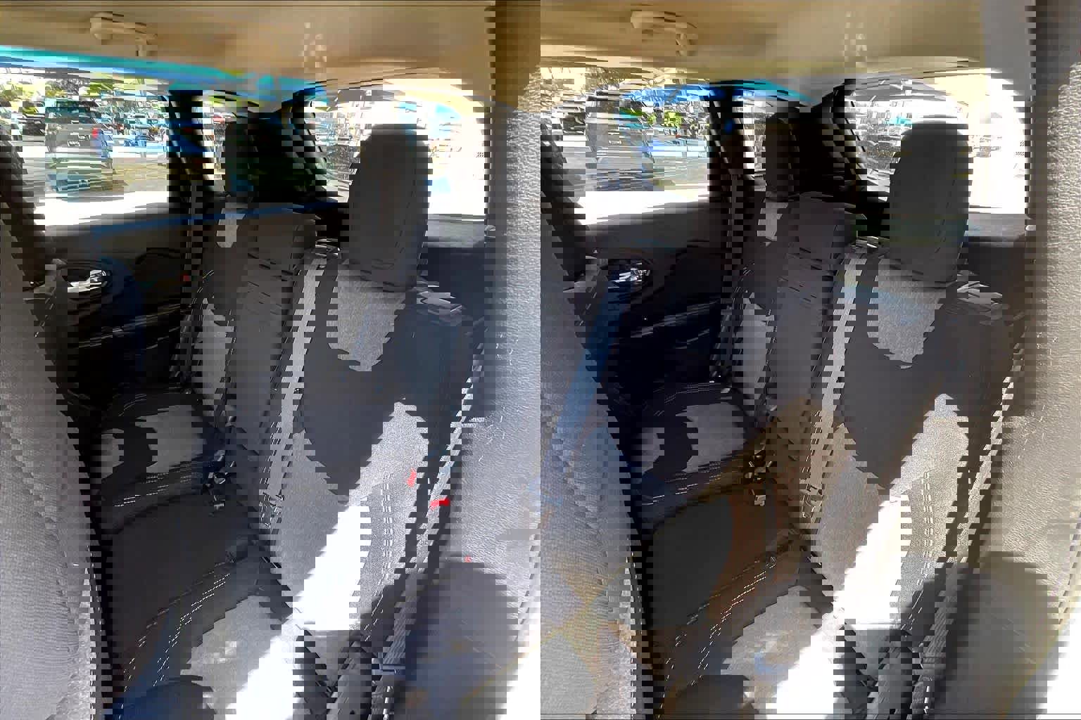 Used 2017 Jeep Cherokee Sport image 20