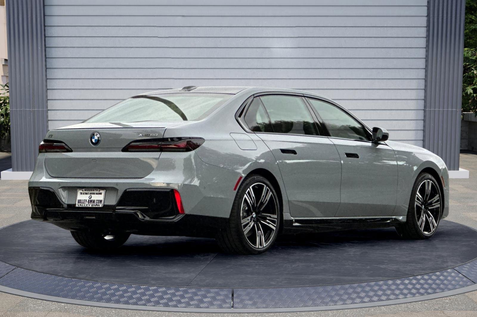 New 2026 BMW i7 xDrive60 image 4