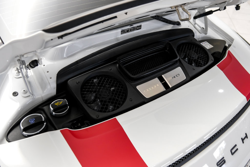 Used 2016 Porsche 911 R RWD image 53