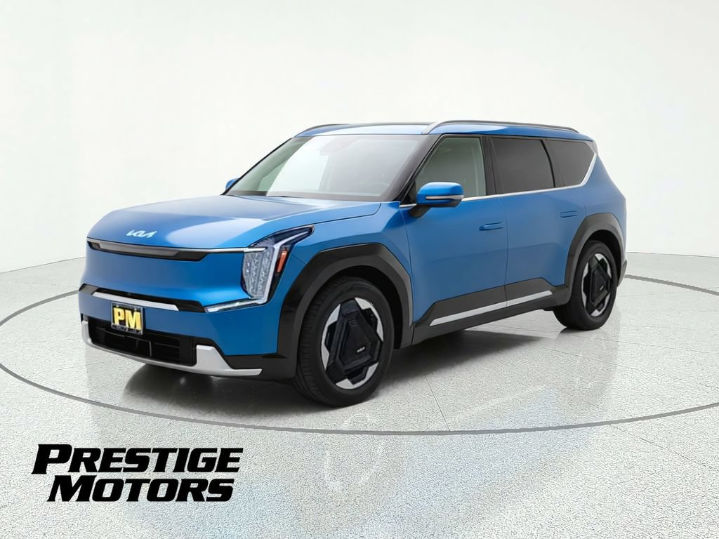 Used 2024 Kia EV9 Land AWD/4WD image 3