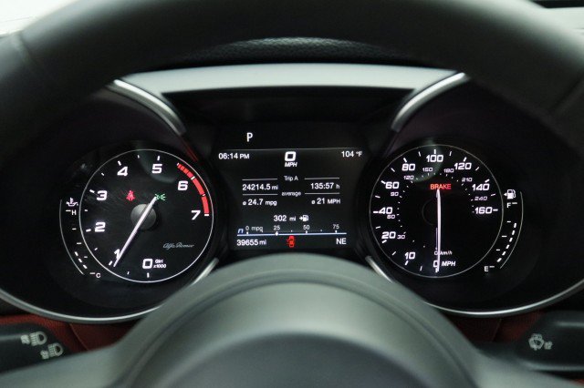 Used 2021 Alfa Romeo Giulia Ti RWD image 15