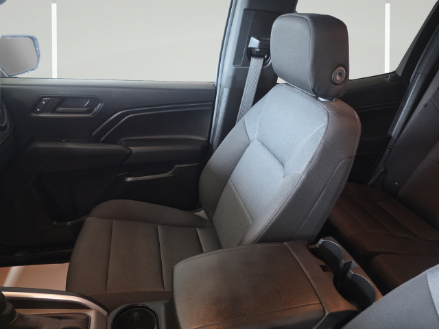 Used 2024 Chevrolet Colorado Trail Boss w/ Technology Package AWD/4WD image 22