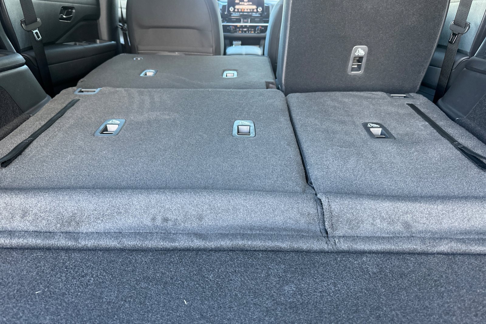 New 2025 Nissan Pathfinder SV w/ Black Appearance Package image 13