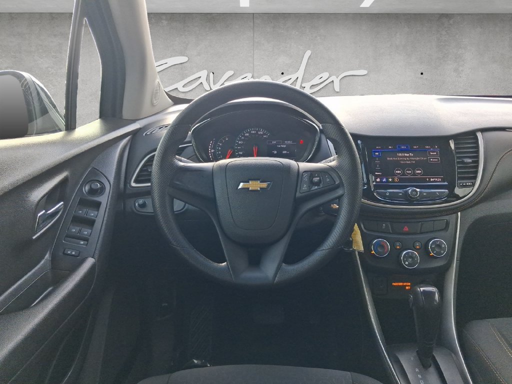 Used 2020 Chevrolet Trax LS FWD image 21