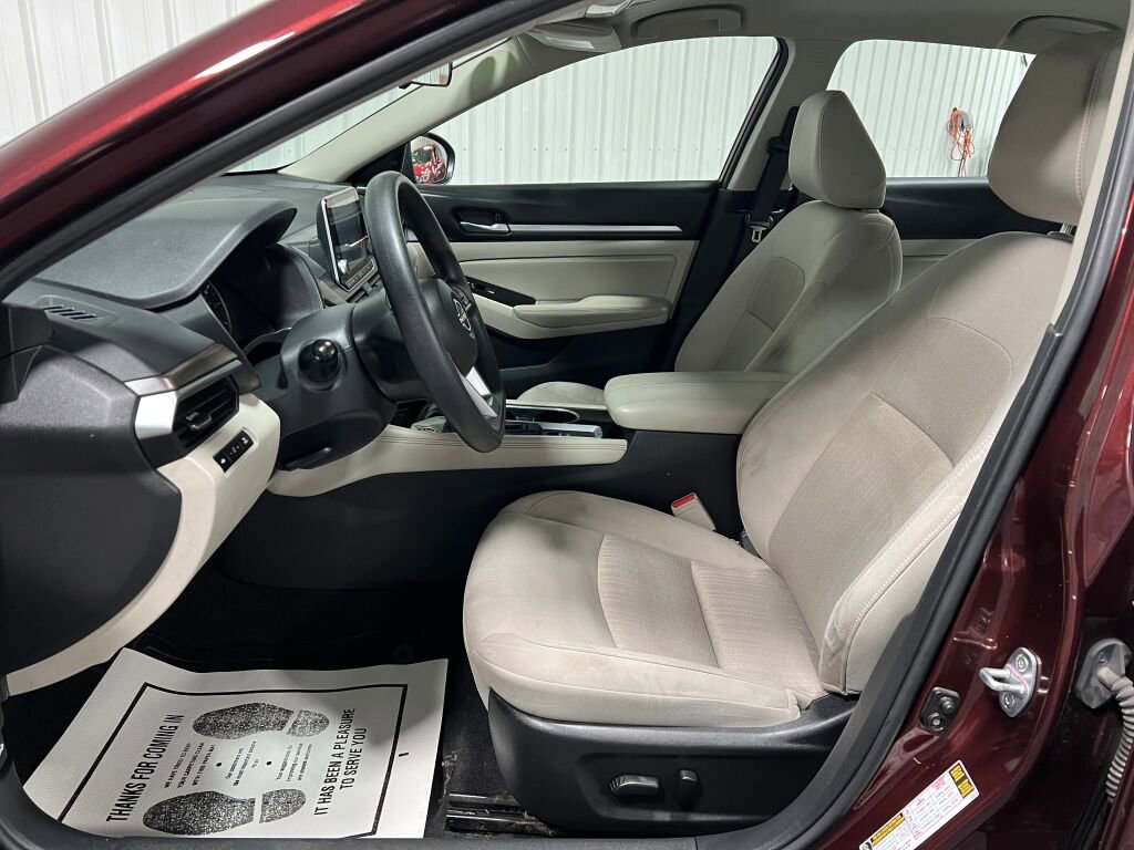 Used 2023 Nissan Altima 2.5 SV image 5