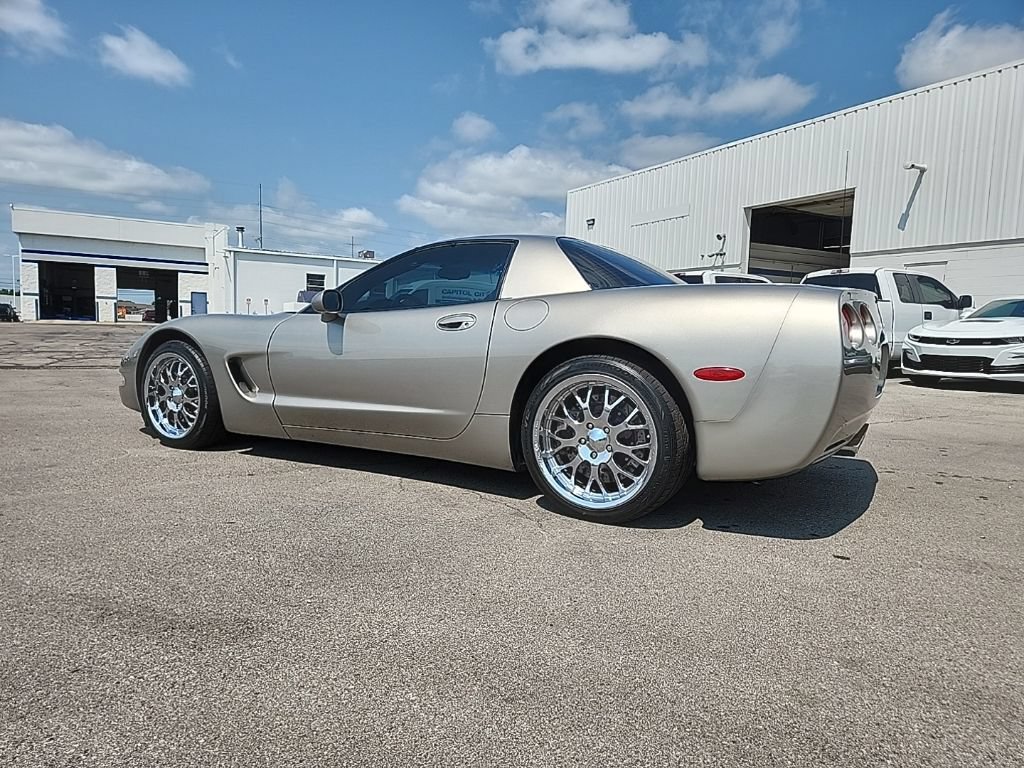 Used 1999 Chevrolet Corvette Coupe w/ Lighting Pkg RWD image 7