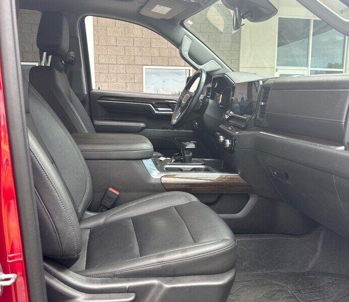 Used 2023 GMC Sierra 1500 Elevation w/ Elevation Premium Package AWD/4WD image 9