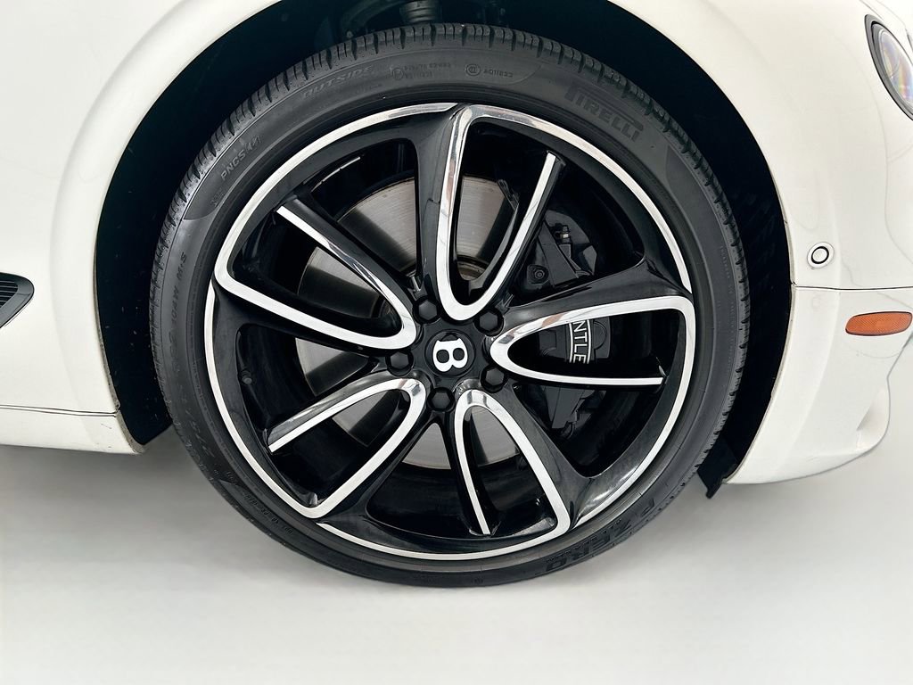 Used 2022 Bentley Continental GT AWD/4WD image 36