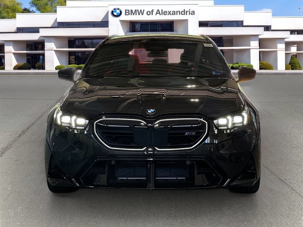 New 2027 BMW M5 Touring AWD/4WD image 2