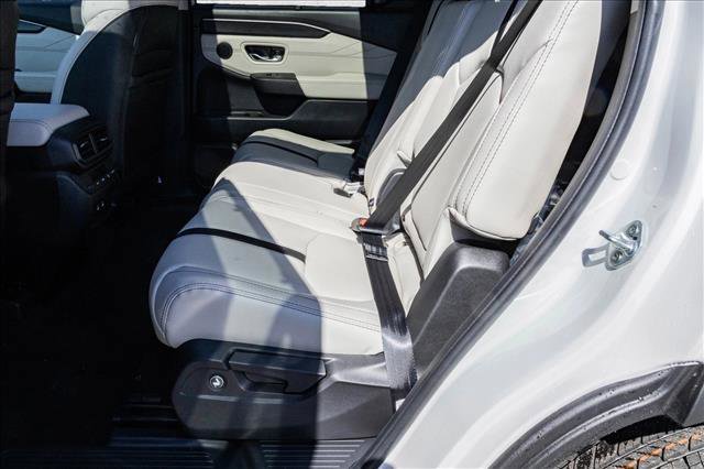 New 2026 Honda Pilot Touring image 23