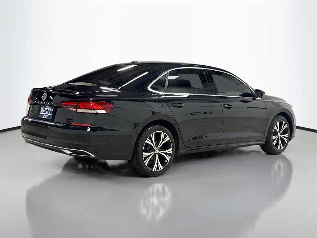 Used 2021 Volkswagen Passat 2.0T SE image 6