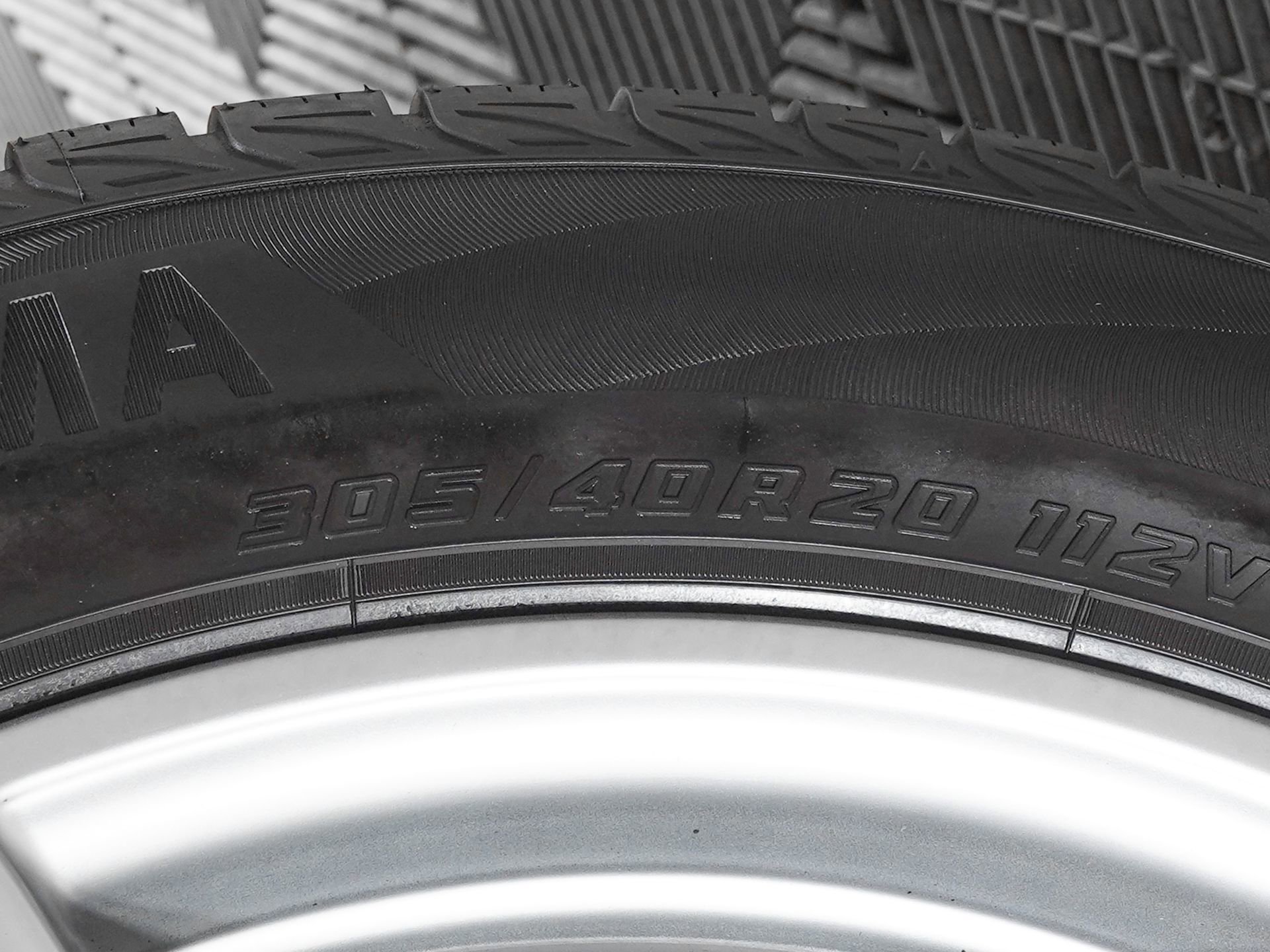 Used 2023 Porsche Cayenne image 33