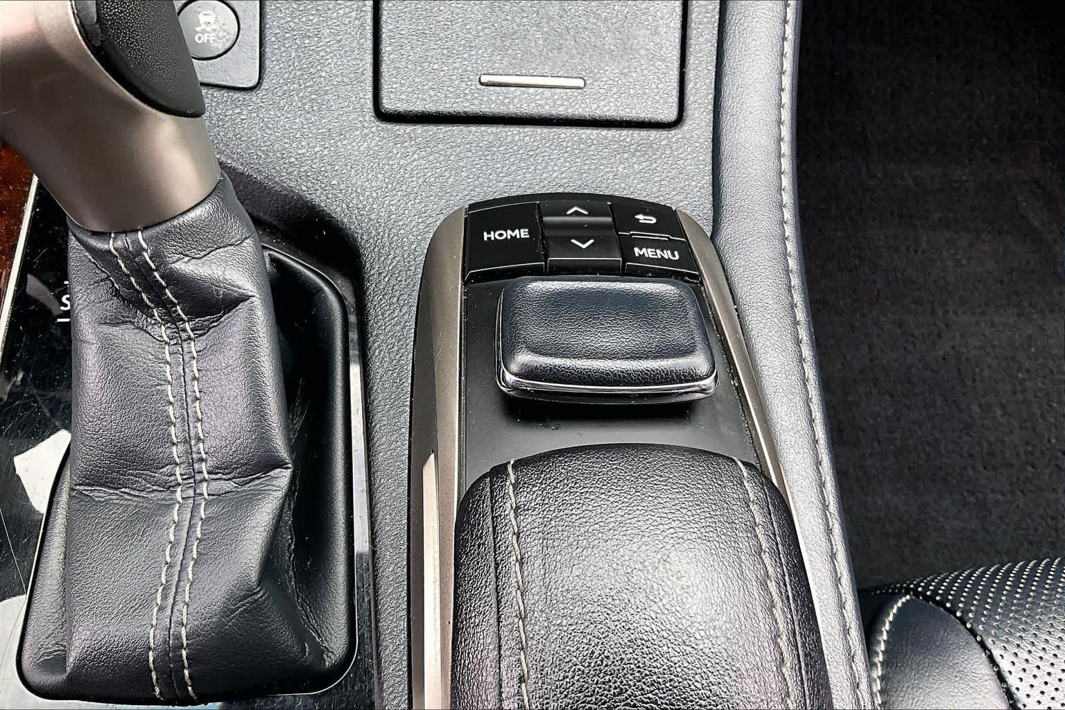 Used 2018 Lexus ES 350 w/ Luxury Package w/Wood Trim FWD image 33