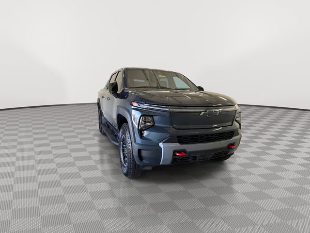 New 2026 Chevrolet Silverado EV Trail Boss image 4