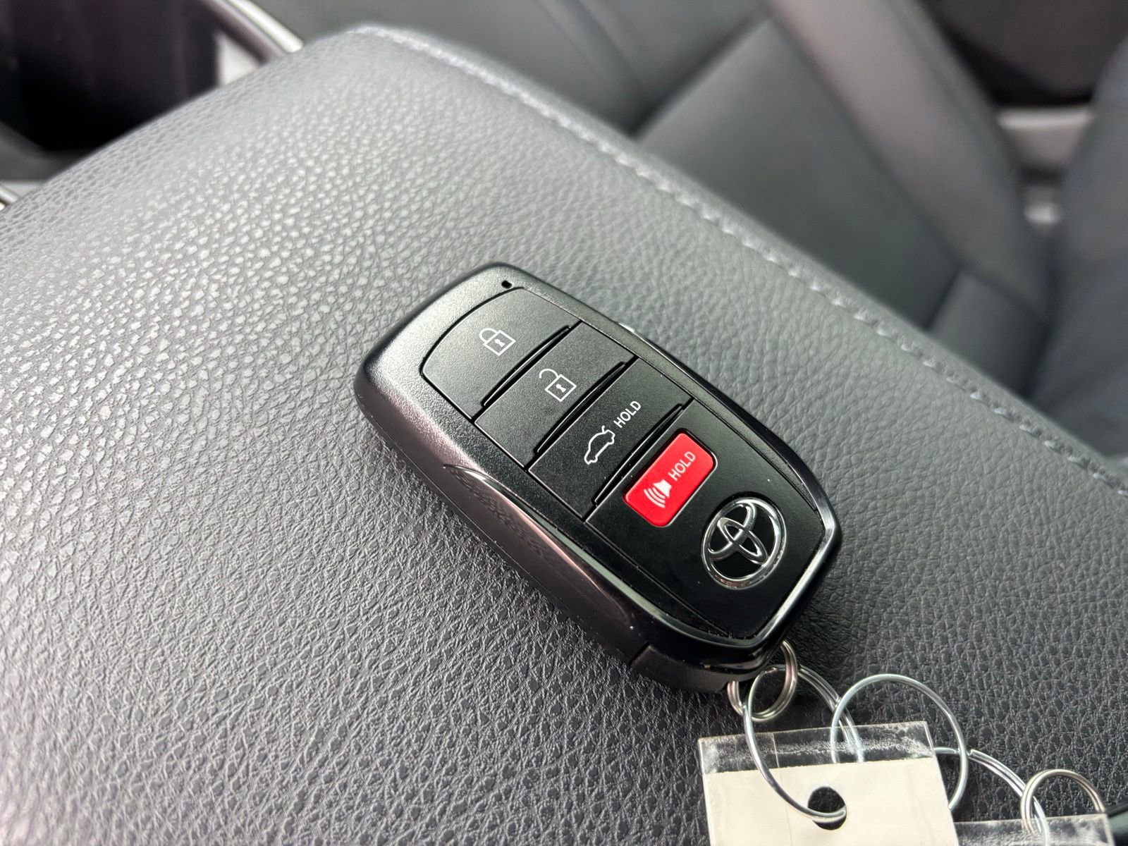 Used 2025 Toyota Camry XSE FWD image 28