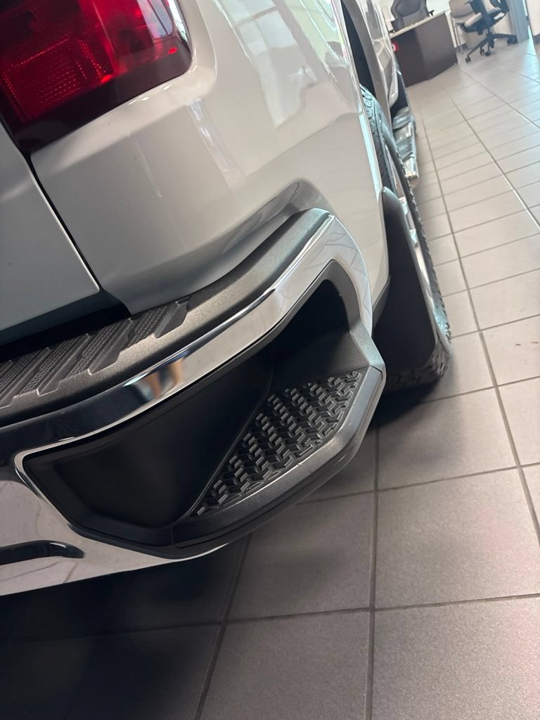 Used 2019 Chevrolet Silverado 1500 LT w/ All-Star Edition AWD/4WD image 6