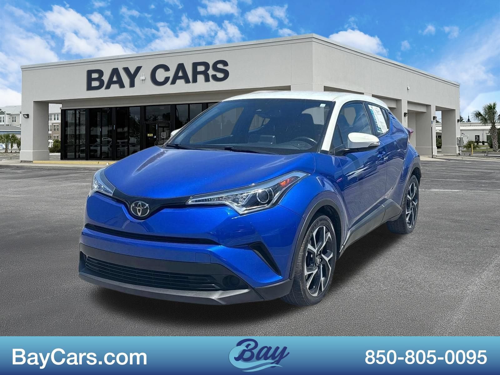 Used 2019 Toyota C-HR XLE FWD image 1
