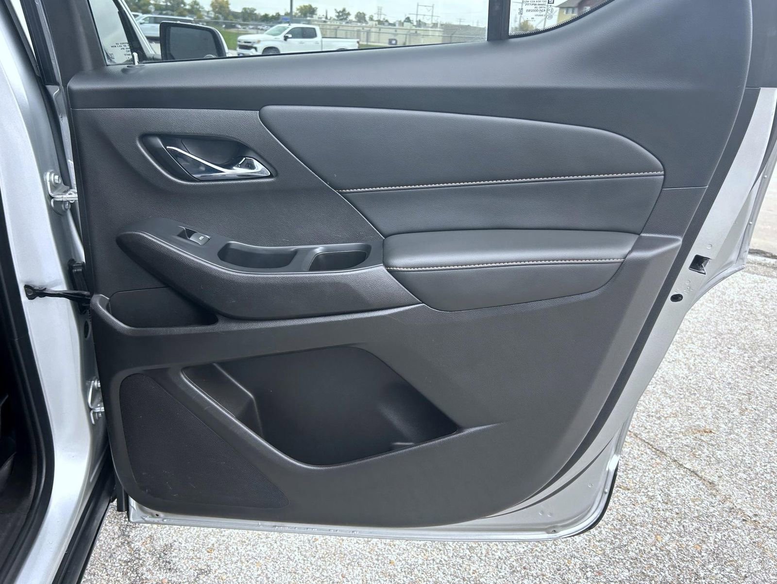 Certified 2021 Chevrolet Traverse LT image 18