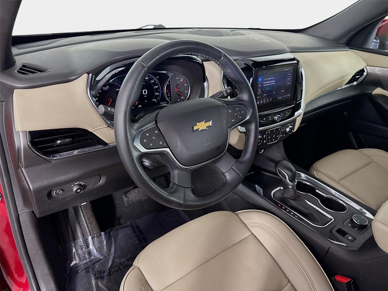 Used 2023 Chevrolet Traverse Premier FWD image 10