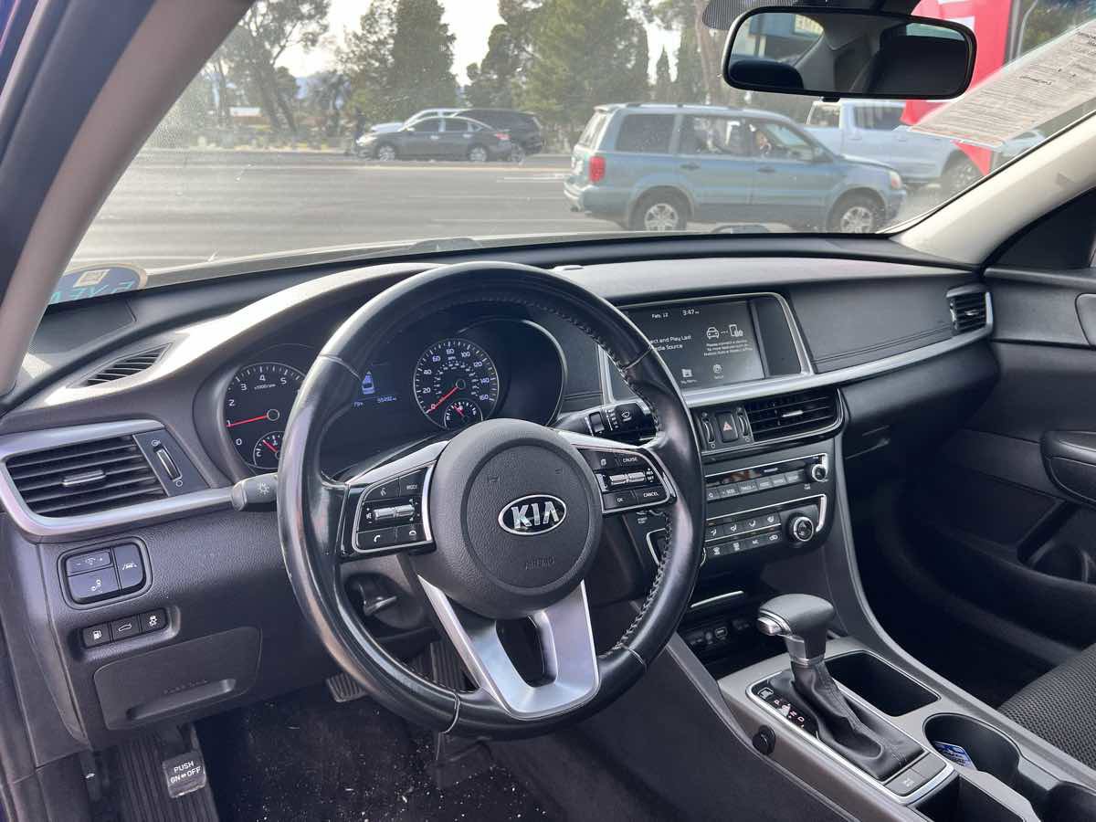Used 2020 Kia Optima S image 11
