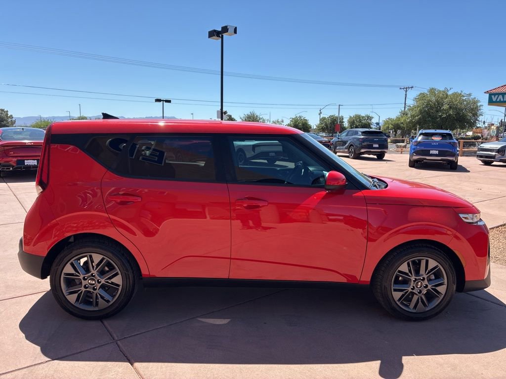 Used 2021 Kia Soul S FWD image 9