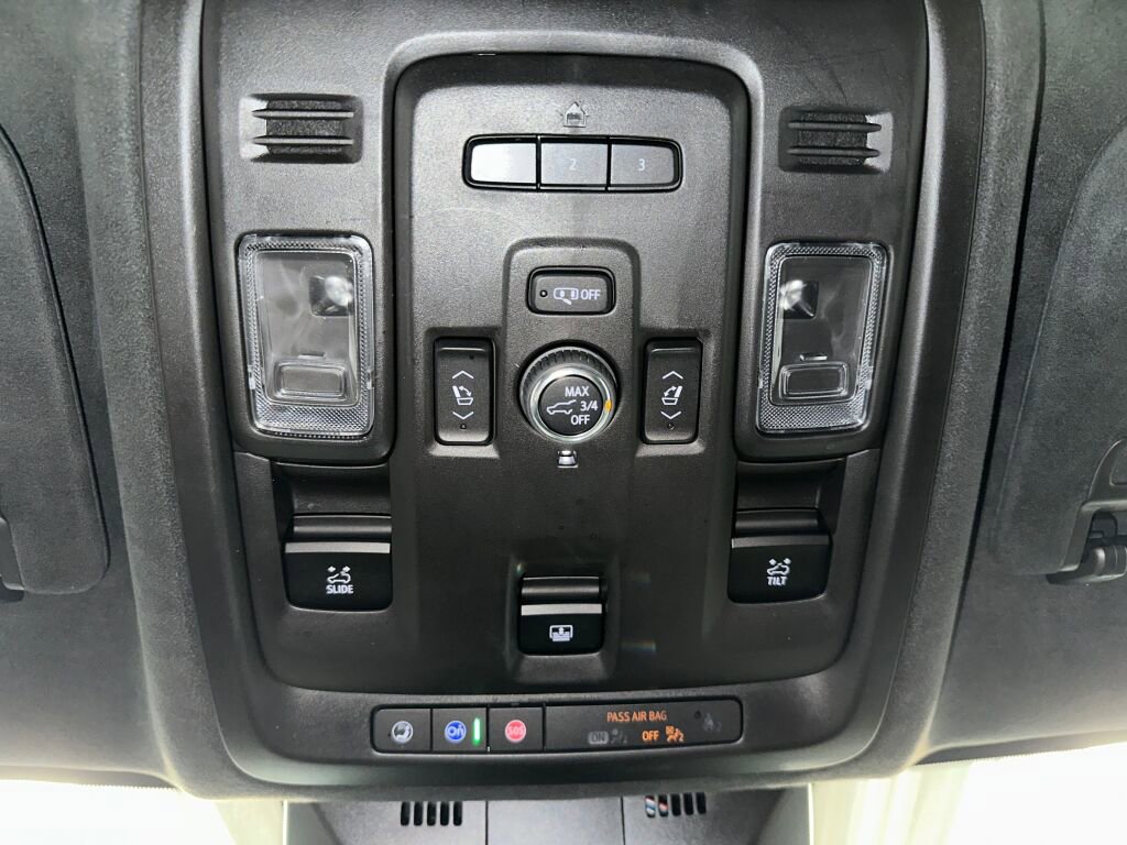 Certified 2023 Cadillac Escalade Sport Platinum w/ LPO, ONYX Package image 22