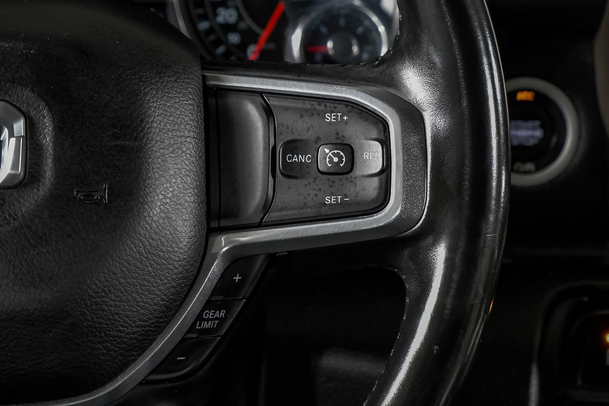 Used 2021 RAM 1500 Laramie image 18