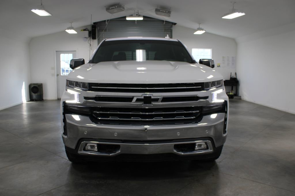 Used 2022 Chevrolet Silverado 1500 LTZ AWD/4WD image 3