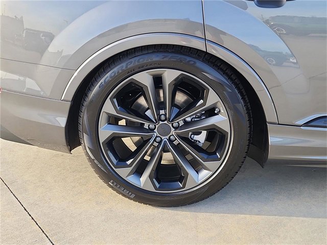 New 2026 Audi Q7 3.0T Premium Plus image 9