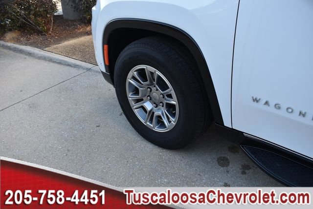 Used 2024 Jeep Wagoneer 4WD image 17