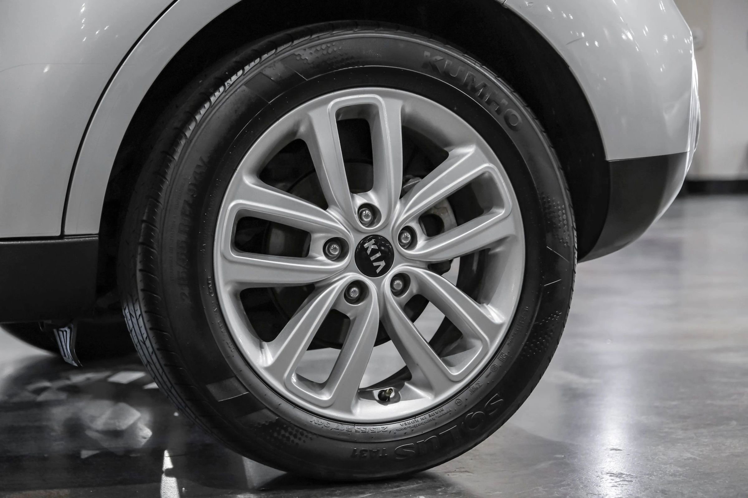 Used 2019 Kia Soul + image 54