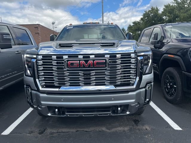 New 2026 GMC Sierra 2500 Denali w/ Denali Reserve Package image 2