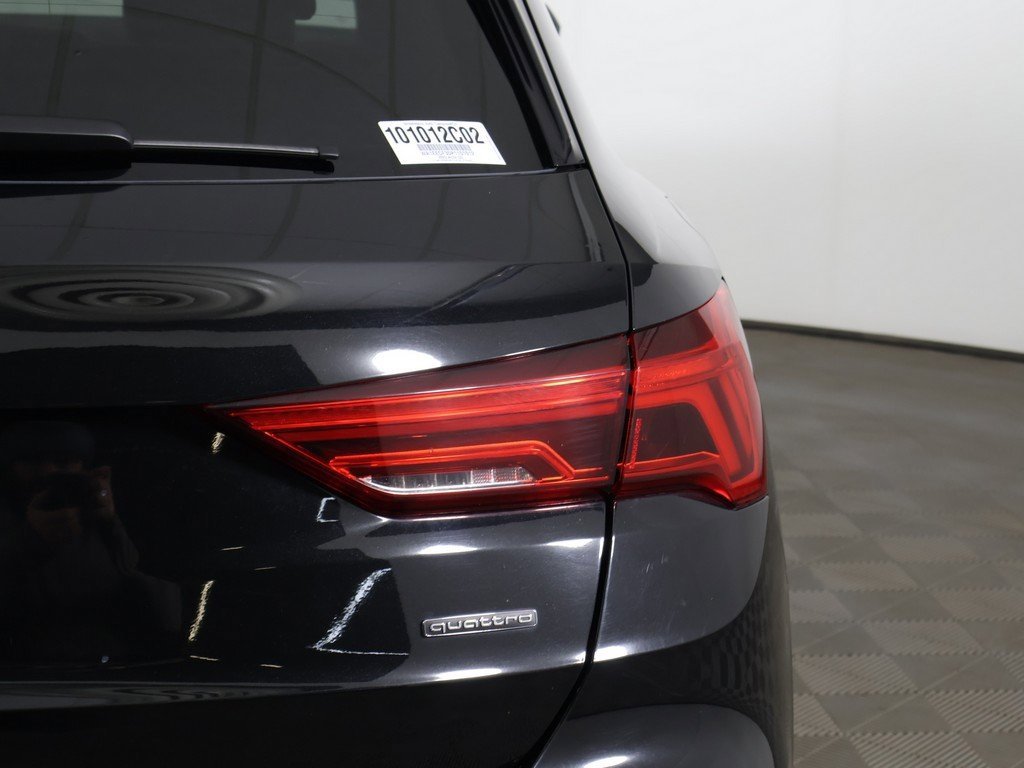 Used 2023 Audi Q3 2.0T Premium Plus w/ Premium Plus Package image 17