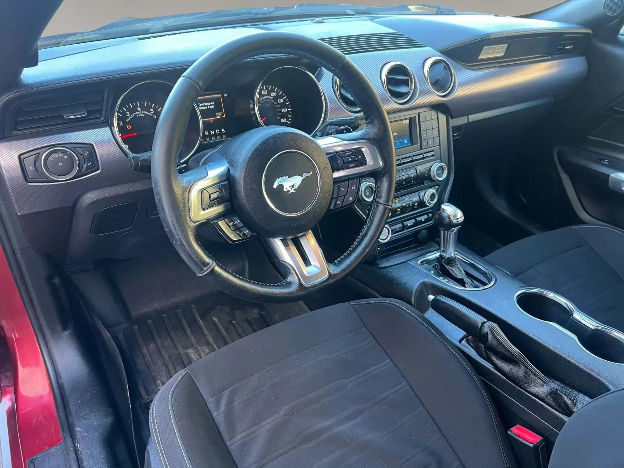 Used 2017 Ford Mustang Coupe RWD image 14