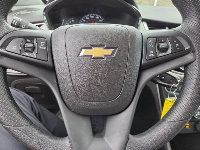 Used 2020 Chevrolet Trax LS w/ Tint and Cruise Package FWD image 17