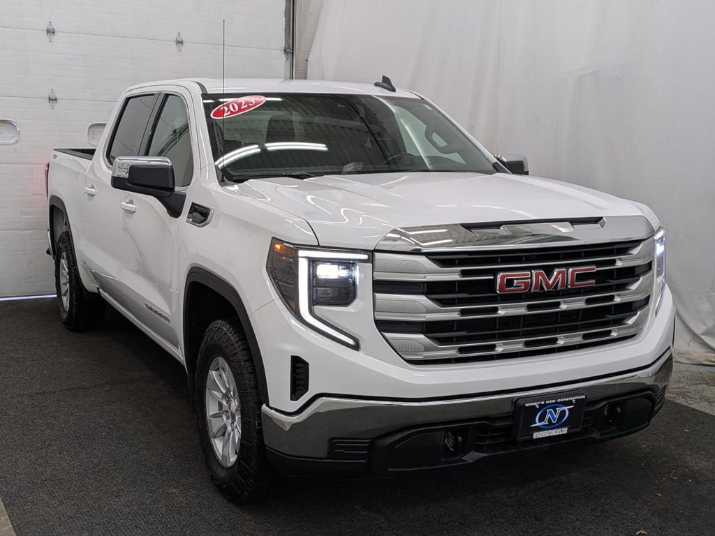 Used 2023 GMC Sierra 1500 SLE w/ Enhanced Capability Package AWD/4WD image 15