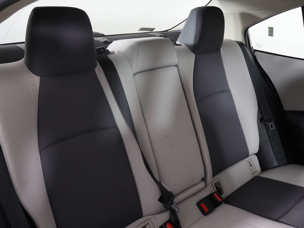 Used 2025 Toyota Corolla LE FWD image 30