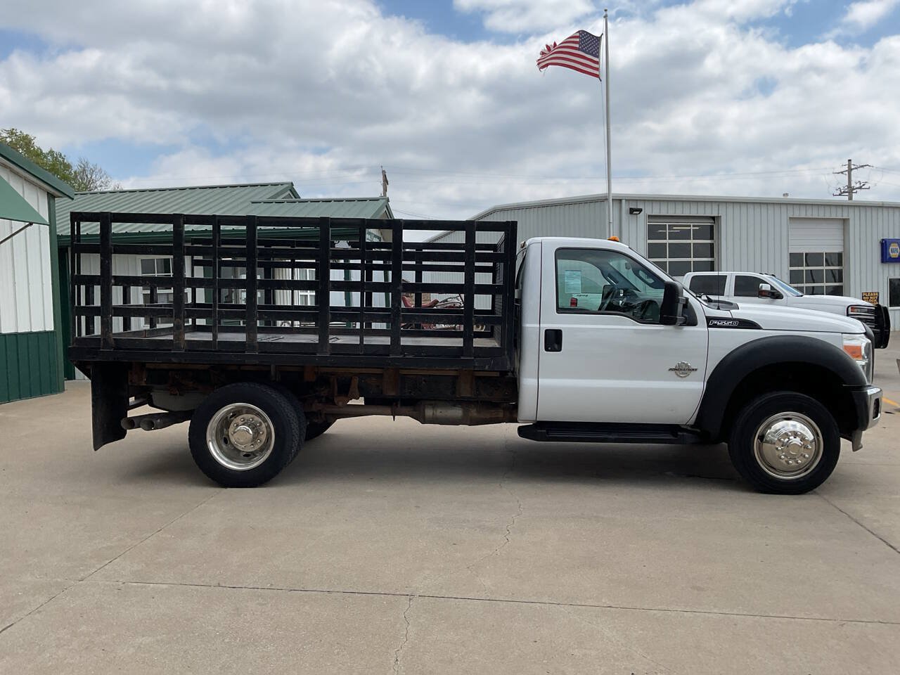 Used 2012 Ford F550 2WD Regular Cab Super Duty w/ Payload Upgrade Pkg image 16