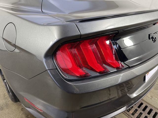 Used 2019 Ford Mustang Coupe w/ Black Accent Package RWD image 28