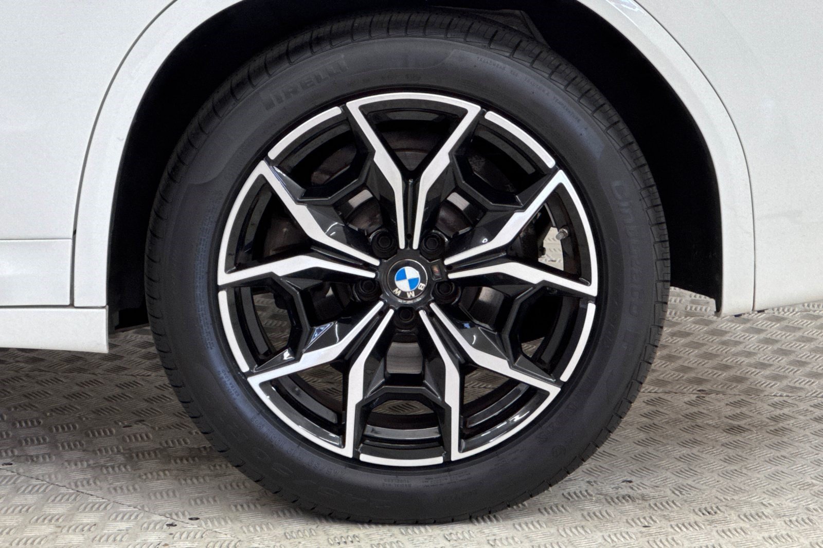 Used 2024 BMW X3 sDrive30i w/ Premium Package RWD image 13