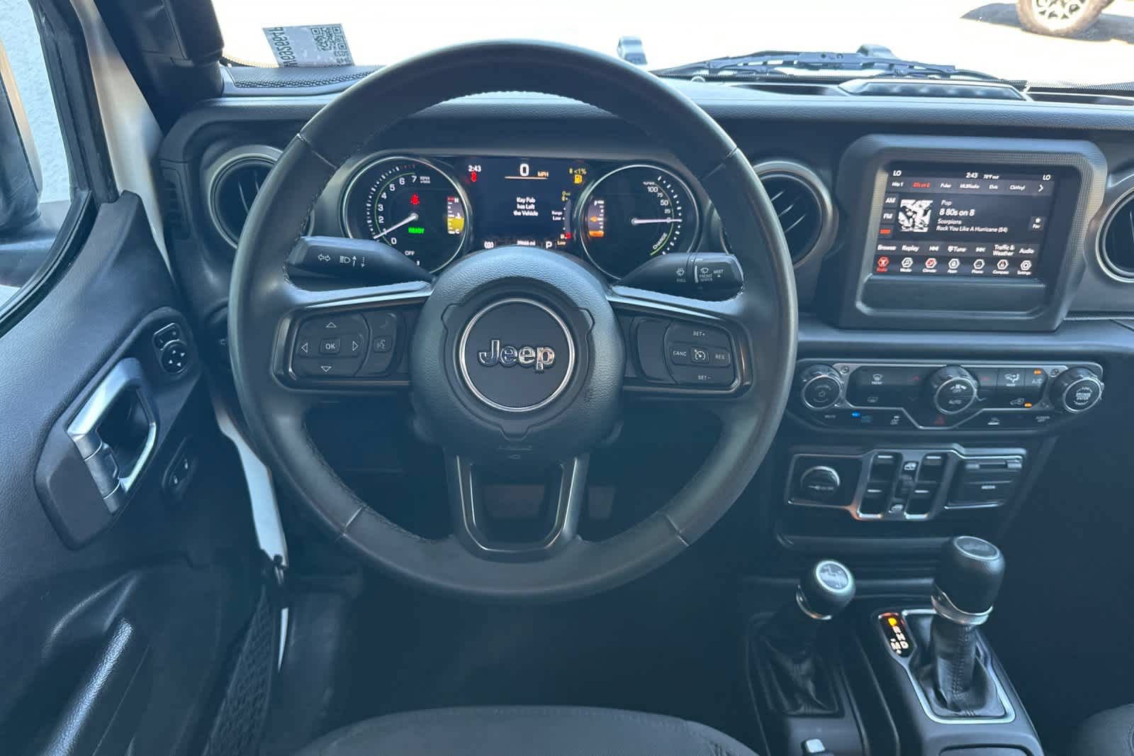 Used 2023 Jeep Wrangler Unlimited AWD/4WD image 15