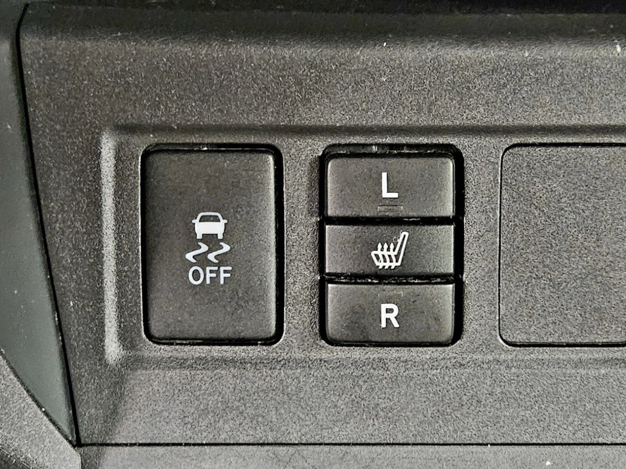 Used 2011 Toyota RAV4 Limited image 29